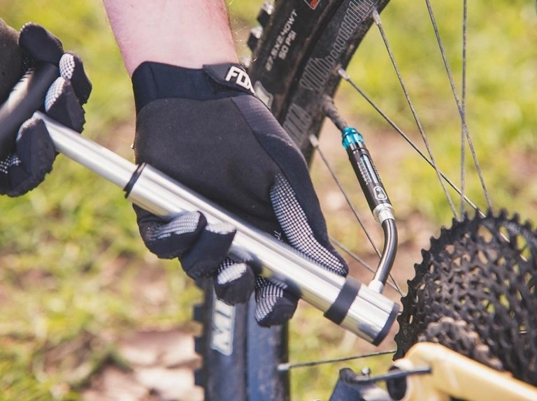 CRANK BROTHERS KLIC HV/GAUGE PUMP 3 CRANK BROTHERS KLIC HV/GAUGE PUMP - Image 3