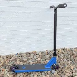 CUSTOM HAVOC DESCENDANT SCOOTER BLUE DEJION TAYLOR sig